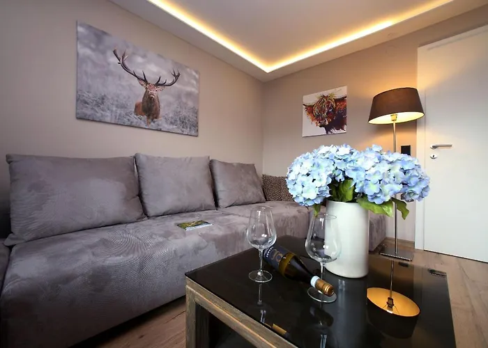 Annika Summer Card Included *