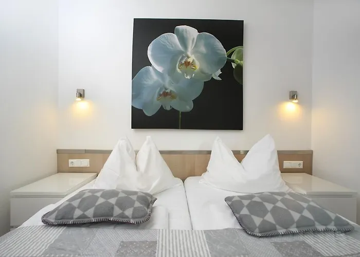 Annika Summer Card Included