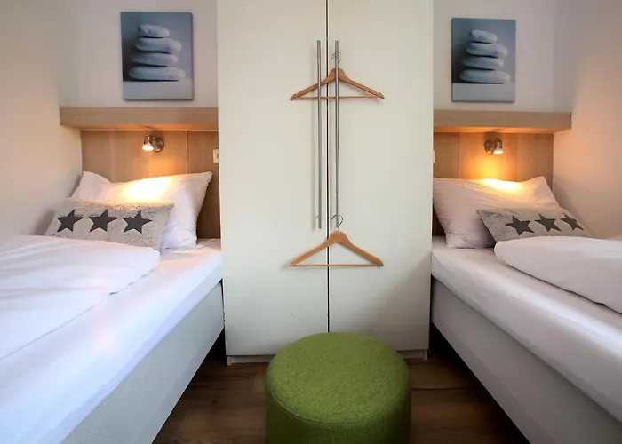 Annika Summer Card Included